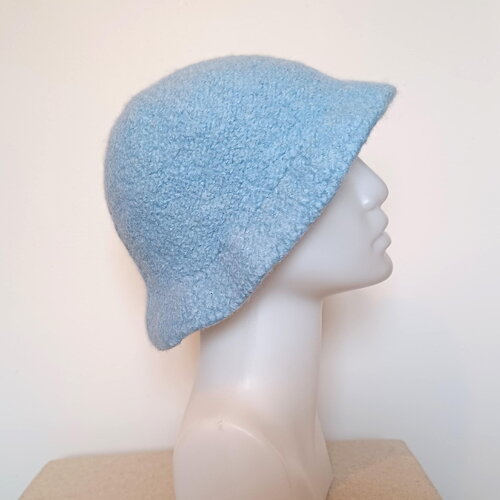 Chapeau cloche style rétro/vintage, années 20-30, bob, laine feutrée, tissé main