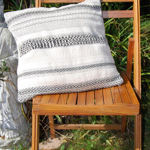 Housse coussin tissé main coton, tissage tissu