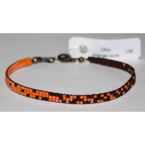 Chic orange-ocre
