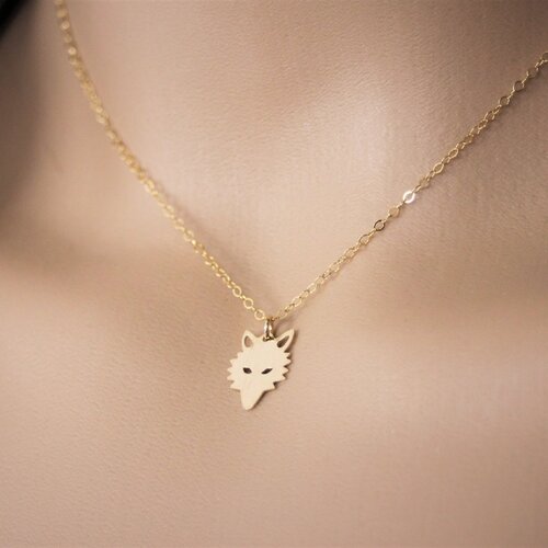 Collier minimaliste en or gold filled pendentif tête de loup