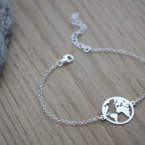 Bracelet minimaliste en argent massif 925 carte du monde pour globbetrotter