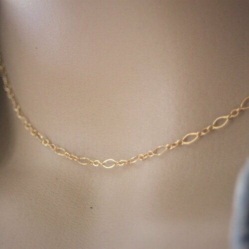 Collier minimaliste ras de cou en or gold filled chaine maille figaro