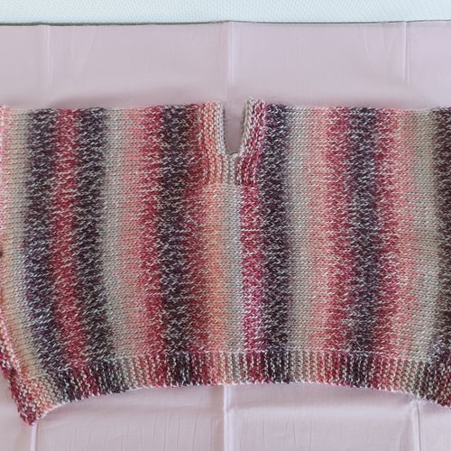 Poncho coloris camaieu prune/rose tricot bébé fille taille 18 mois
