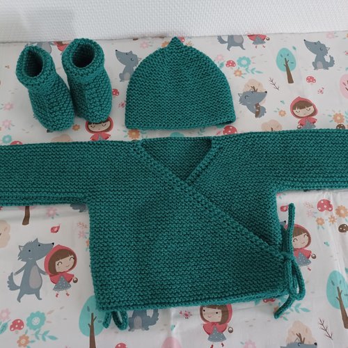 Ensemble 3 pièces brassière chaussons bonnet coloris vert émeraude layette bébé fille ou garçon taille naissance, 1 ou 3 m