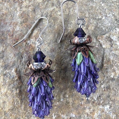 Boucles d'oreilles fleur de lavande - verre au chalumeau fait main
