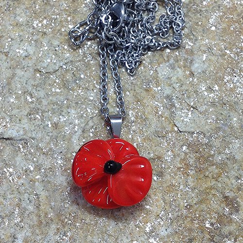 Pendentif de petit coquelicot en verre au chalumeau fait main