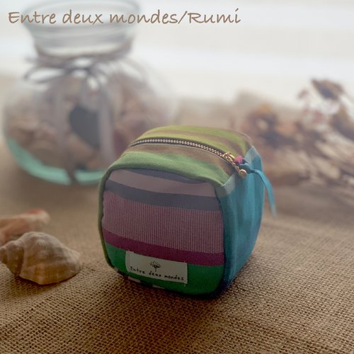 Pochette kororin – tissu basque & doublure fleurie