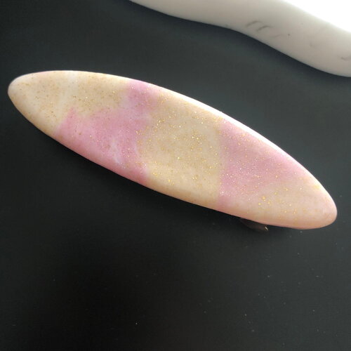 Barrette de cheveux artisanale en résine et pâte polymère
