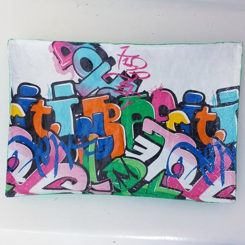 Coupelle rectangulaire en papier maché - fait main - décor tag - graffitis colorés