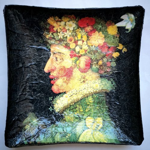 Coupelle carrée en papier maché - fait main - décor inspirée peinture arcimboldo - le printemps (fleurs)