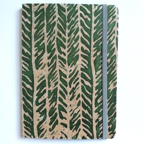Carnet a5 bullet - couverture papier népalais motifs chevrons verts et ivoire
