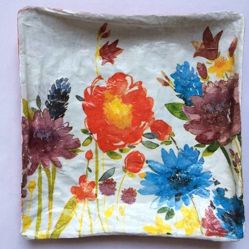 Coupelle carrée en papier maché - fait main - décor fleurs des champs multicolores