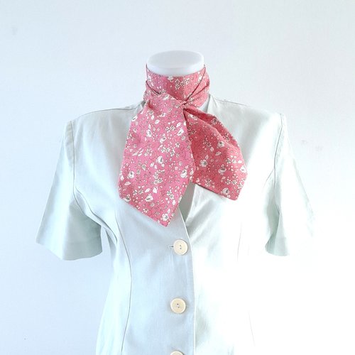 Foulard ascot pour femme,foulard fleuri, foulard cravate, écharpe fleurie, bandeau, ceinture, accessoire de sac