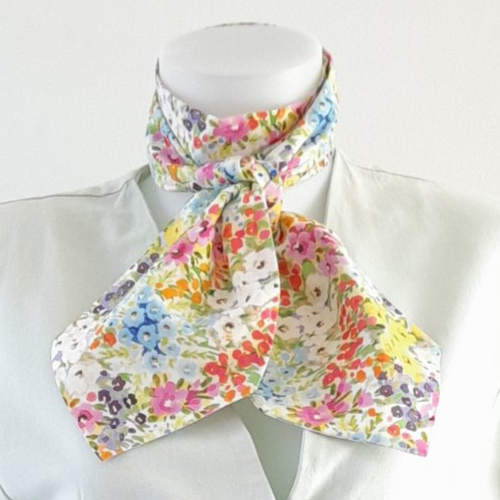 Foulard ascot pour femme,foulard fleuri, foulard cravate, écharpe fleurie, bandeau, ceinture, accessoire de sac