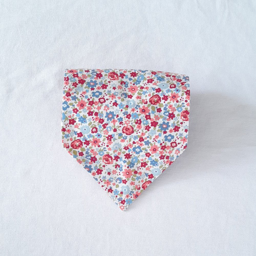 Foulard ascot pour femme,foulard fleuri, foulard cravate, écharpe fleurie, bandeau, ceinture, accessoire de sac