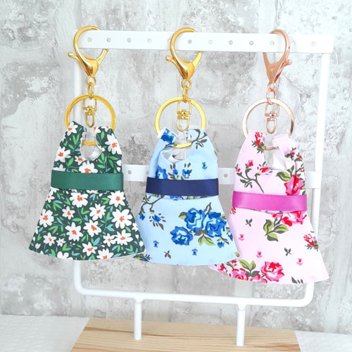 Porte clés robe de poupée