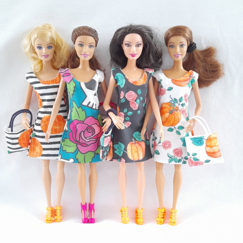 4 robes de poupée, lot de 4, cadeau pour filles, vêtements pour poupées barbie