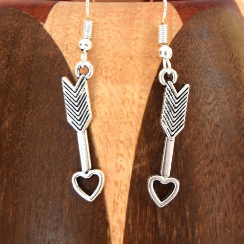Boucles d'oreilles flèches coeur métal argenté, clips flèches coeur argentés 