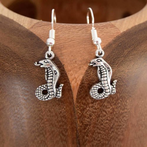 Boucles d'oreilles cobra argent vieilli, clips serpent cobra argent vieilli 