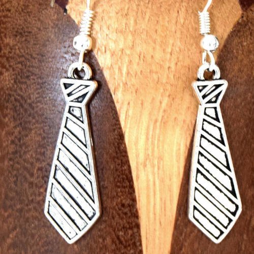 Boucles d'oreilles cravatte  dressing argenté, clips vetement cravate argentés 