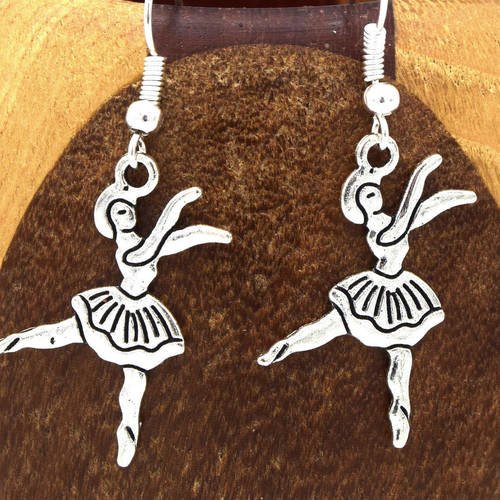 Boucles d'oreilles balerines argent ,  danseuses, petit rat de l'opéra  - aged silver ballerina earrings, dancing,little rat of the opera