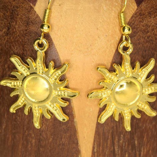 Boucles d'oreille soleils métal dorés, clips soleil métal doré avec ses rayons