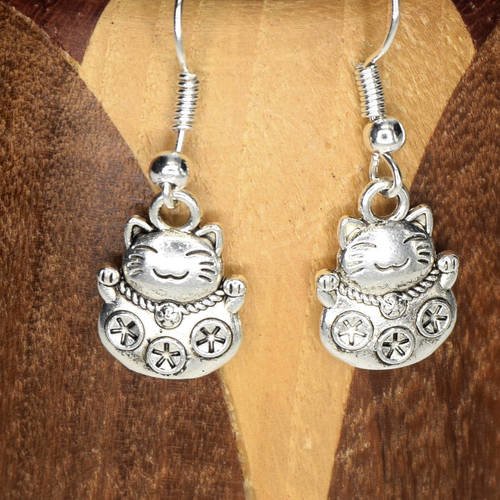 Boucles d'oreilles chat porte bonheur argenté, clips chat chinois porte bonheur argenté