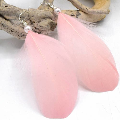 Boucles d'oreilles chumani plumes rose poudre - ethnic feather - bijoux ethniques - bijoux fêtes, soirée,