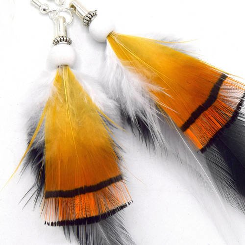 Boucles oreilles plumes naturelles taima orange noire; boucles oreille chics ethniques, boucle d'oreille plumes de fêtes, bijoux