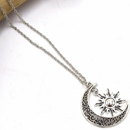 Pendentif croissant de lune et soleil argenté - pendentif celtique éclipse