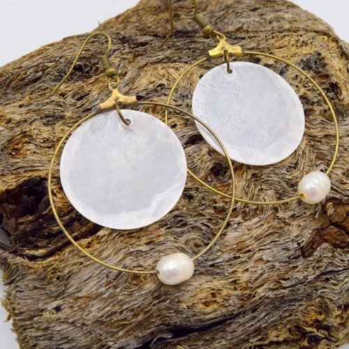 Créoles bronze perles d'eau douce naturelle et rondelle de nacre - bijoux été plage fait mains