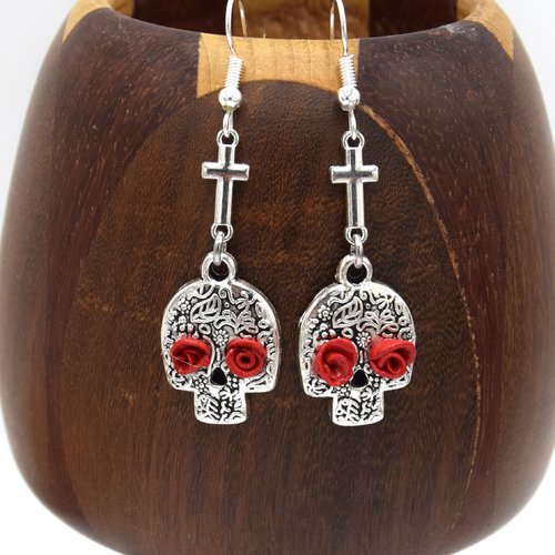 Boucles d'oreilles crâne avec roses rouge - bijoux rock 
