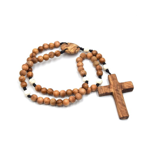 Chapelet avec croix en bois d'olivier  à la main de façon artisanal , cadeau fête des mères, perle en olivier,