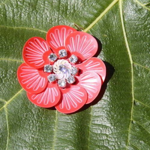 Applique de décoration, motif fleur rouge à coudre ou à coller. gmp39