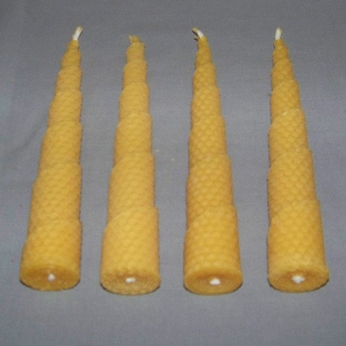 4 bougies torsadées naturelles en pure cire d'abeille gaufrées artisanales