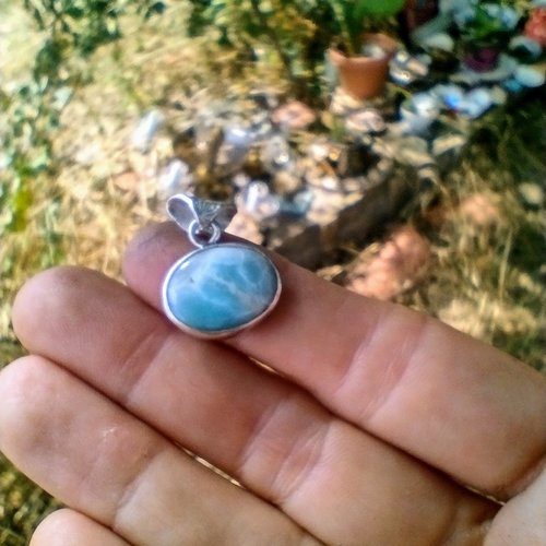 Pendentif en argent950 avec une jolie larimar
