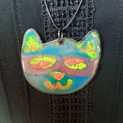 Mini pendentif chat spycké