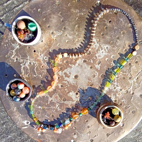 Sautoir en perles de verre et labradorite