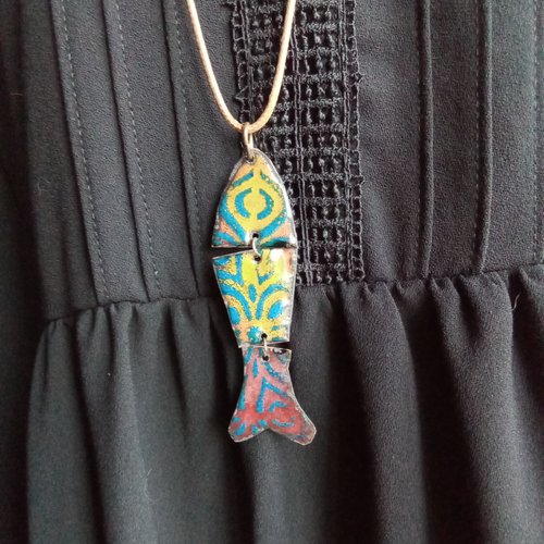 Pendentif poisson en émaux sur cuivre