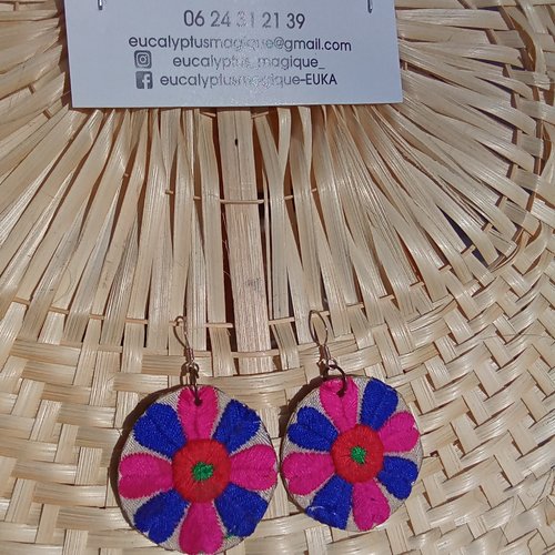 Paire de boucles d'oreilles fleur rouge, rose, bleu