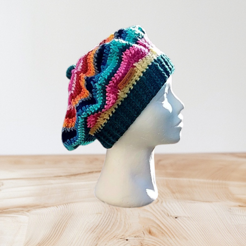 Béret hiver femme multicolore tu fait main au crochet
