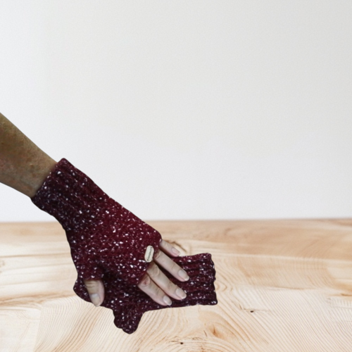 Mitaines hiver femme en laine mohair et soie de couleur bordeaux mouchetée blanc