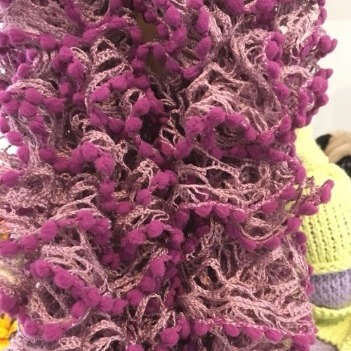 Écharpe en laine rose mauve