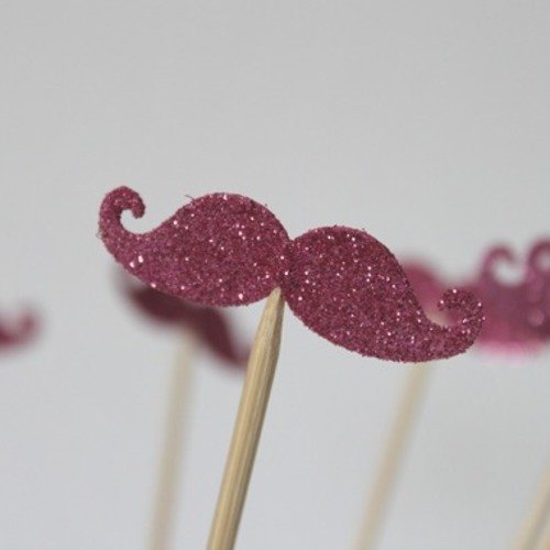 10 brochettes de moustaches fushia pailletées pour photobooth pour un mariage ou un anniversaire 