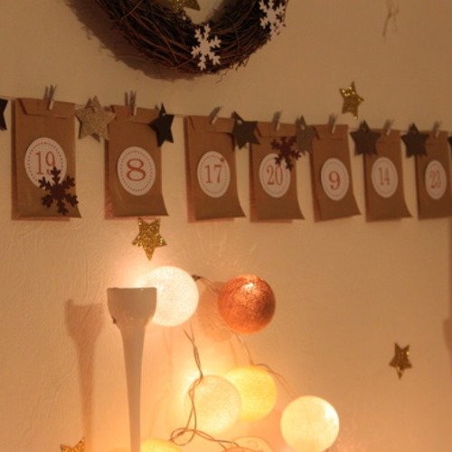Noël : kit calendrier de l'avent beige, marron et blanc -flocons étoiles 