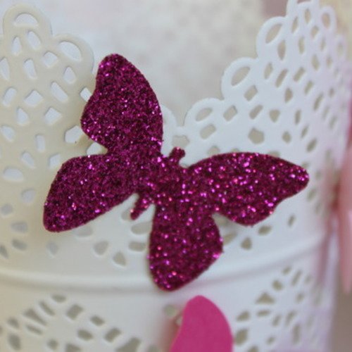 10 papillons en papier carton autocollants roses à paillettes 