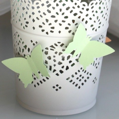 10 papillons en papier carton autocollants (pas sur tout le papillon) vert menthe 