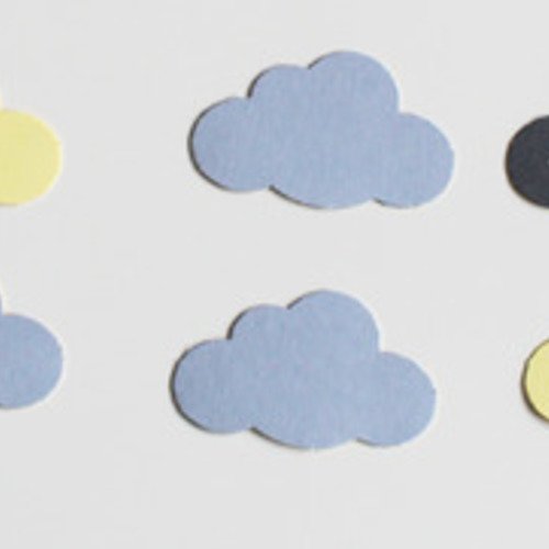 10 stickers nuages en papier cartonné - tons de jaune pâle et gris 