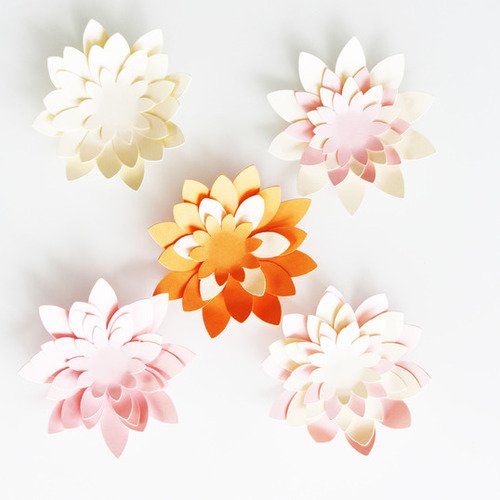 Fleur en papier 210 gr -  petit modèle-  couleurs au choix 