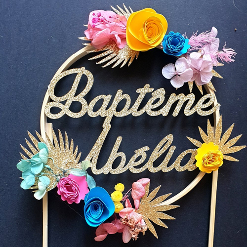 Couronne fleurs, prénom, cadeau naissance, anniversaire enfant, décoration  murale, fleurs papier, cercle bois , guirlande led en option -  France